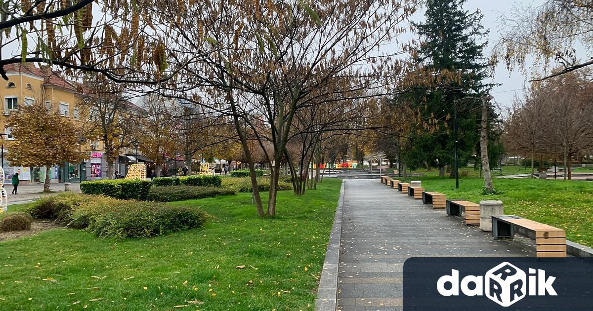 В петък времето ще бъде облачно с валежи от дъжд