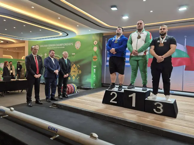 Балканска титла за сливенския щангист Димитър Димитров