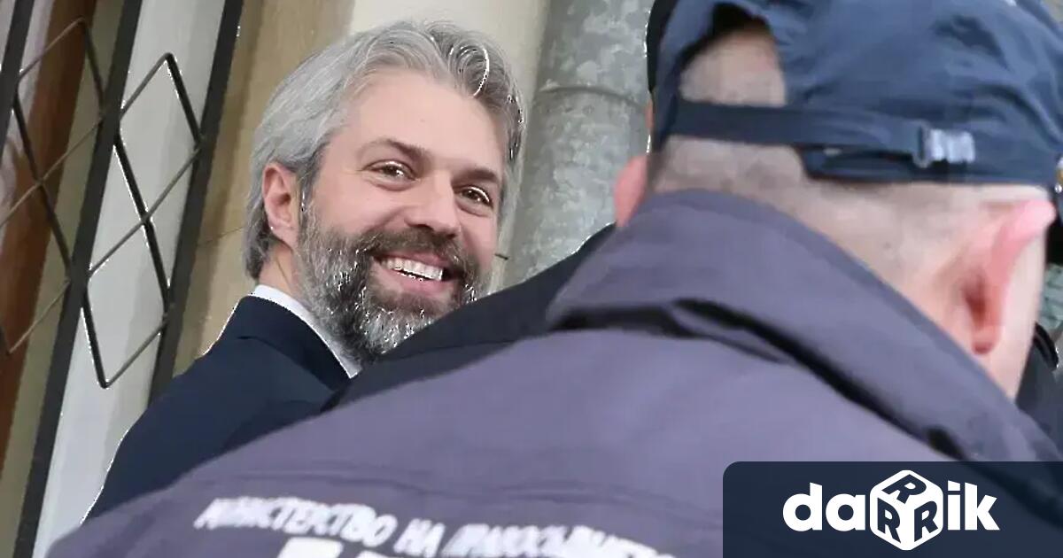 Часове преди да влезе в сила определената мярка за неотклонение