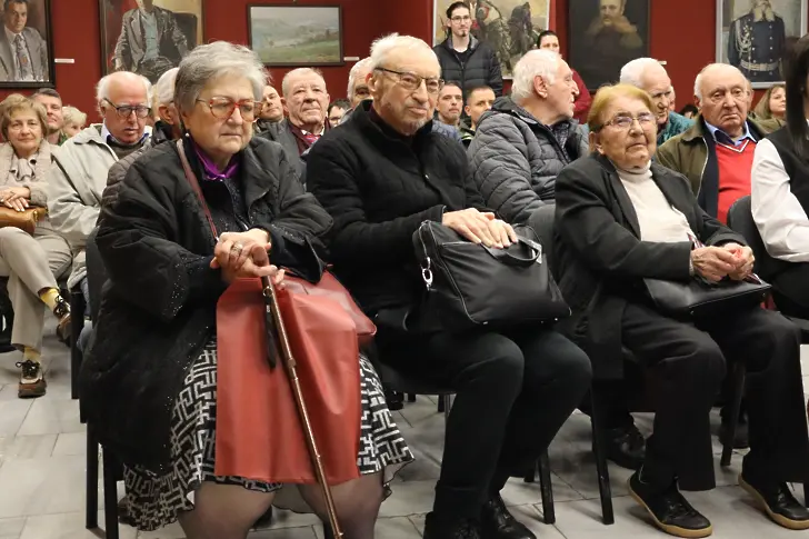 Сборникът „Панорама Плевенска епопея 1877 г. – спомени и документи на участници в създаването ѝ„ беше представен в Плевен/СНИМКИ/