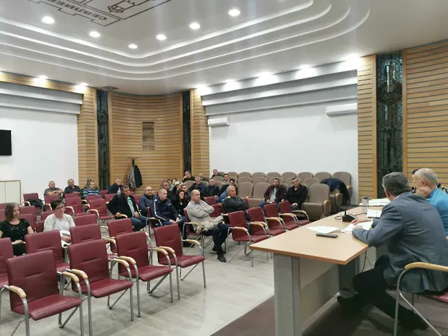 Община Севлиево проведе среща във връзка с предстоящия зимен сезон