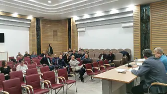 Община Севлиево проведе среща във връзка с предстоящия зимен сезон