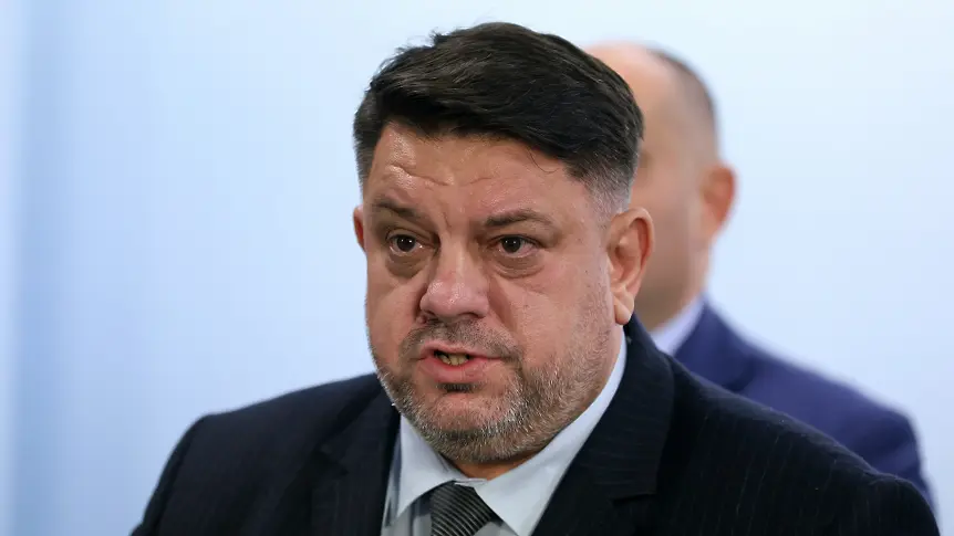 Зафиров каза дали БСП може да преосмисли участието си в управлението