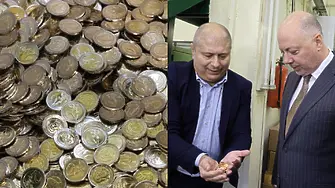 Желязков: Българските евромонети ще са законно платежно средство от 1 януари!