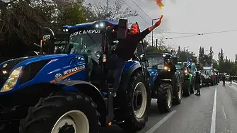 На около 20 места в Гърция има блокади по пътищата