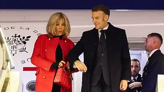 Макрон започна визитата си в Китай с обиколка на Забранения град