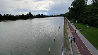 Разрешават свободен риболов на Гребния канал на Никулден