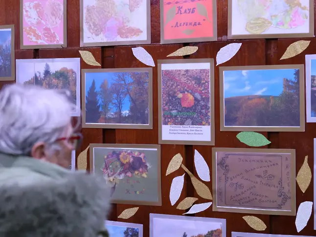 Клуб „Легенда“  представи изложбата „Котленски импресии“