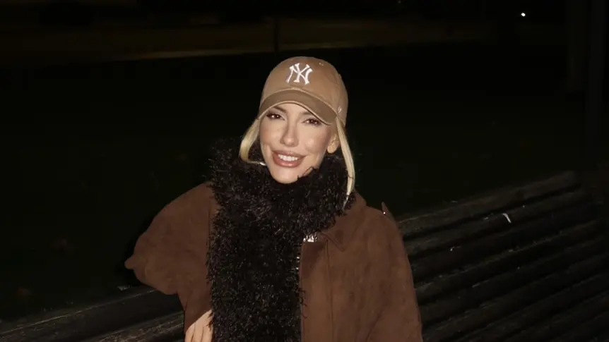 Докато всички протестираха, изплуваха и нови двойки…