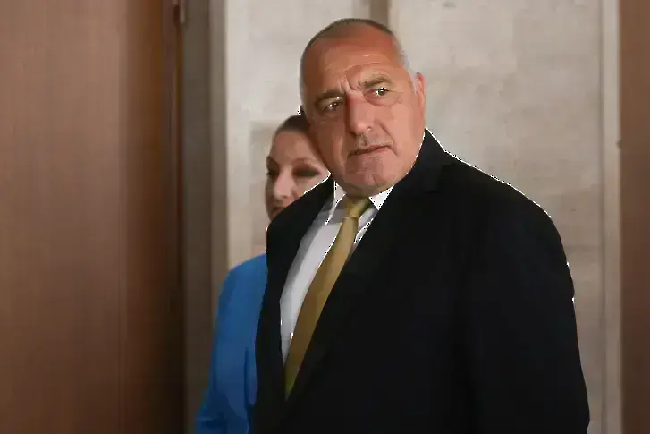 Протест пред дома на Бойко Борисов в Банкя (ВИДЕО)