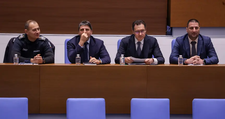 Няма основание да подавам оставка, каза министърът на вътрешните работи