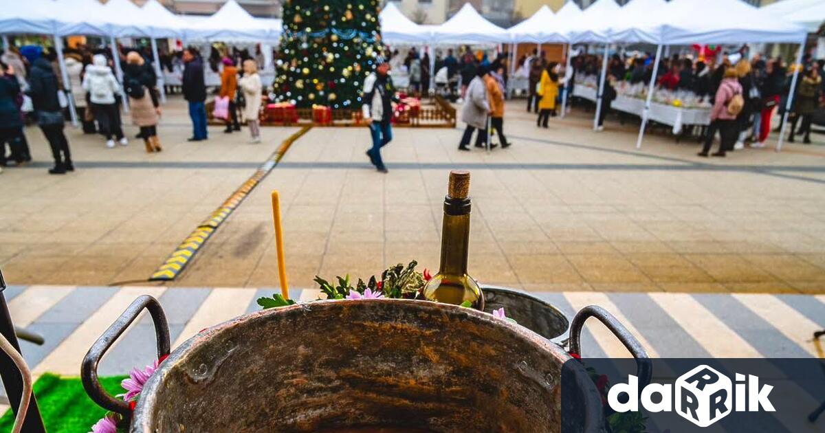 На 6 декември от 11 30 ч на площад Христо Ботев