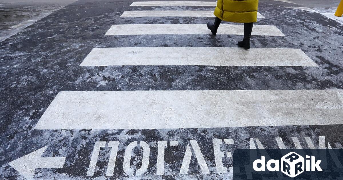 На 4 декември в 18 часа на тел 112 постъпил