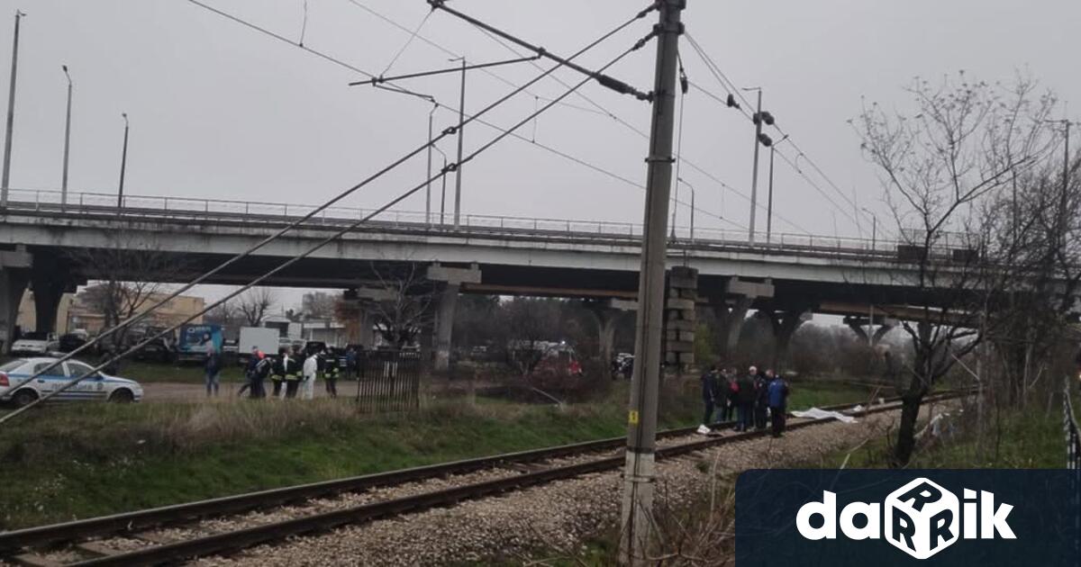 Влак е прегазил дете на жп линията във Враца