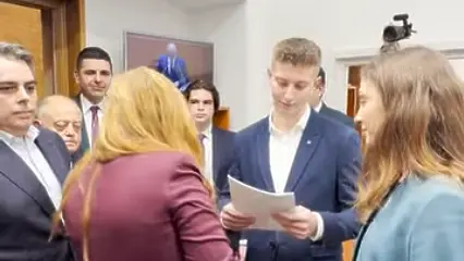 ПП-ДБ: Gen Z внесе вота на недоверие в парламента (ВИДЕО)