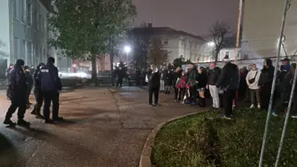 Заради тормоз над семейството му: Кметът на Враца завежда дело срещу протестиращи