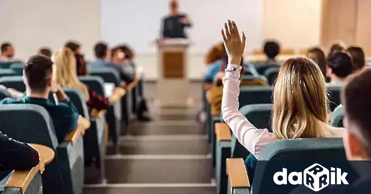 Студентският празник 8 декември за първи път се отбелязва у