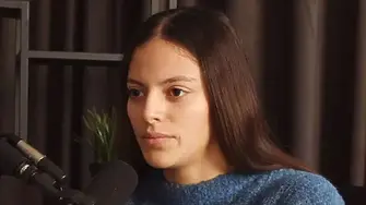 Млада протестираща: Пеевски е като торбалан за нас!