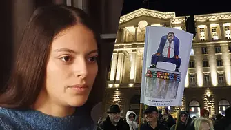 Млада протестираща: Внушението, че сме били платени, просто е нелепо!