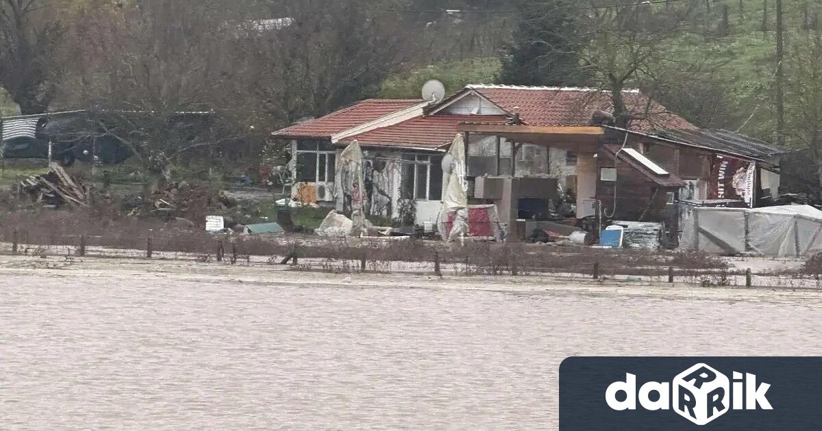 В Бургаско задействаха системата BG ALERT а семейство беше евакуирано