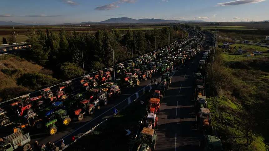 Недоволството на гръцките фермери: Очакват се нови блокади