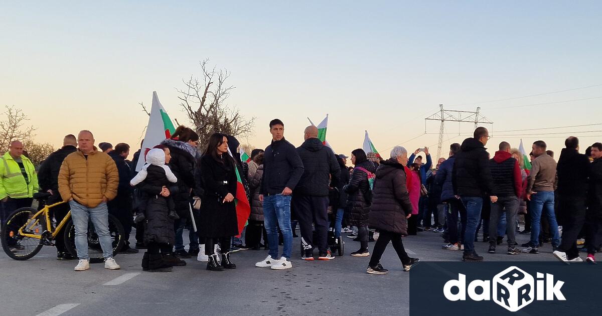 Стотици излязоха на протестират срещу състоянието на пловдивското Околовръстно шосе