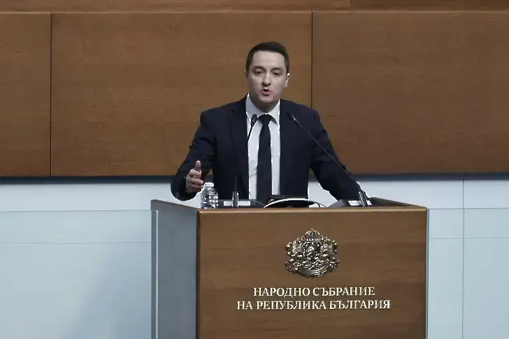 Явор Божанков: От ИТН изглеждат като след колоноскопия във ветеринарна клиника - от лекар пакистанец за 500 лева