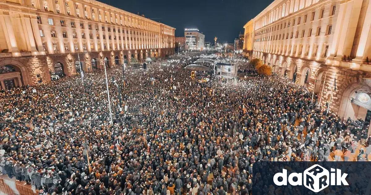 По малко от един час остава до началото на антиправителствения