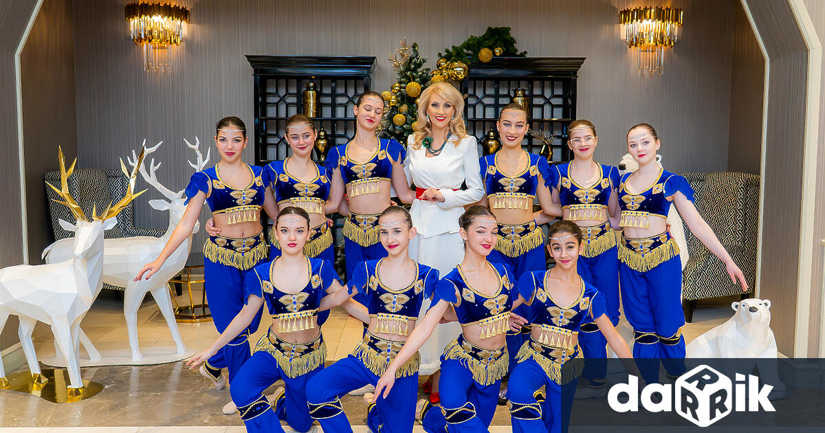 На 8 ми декември в балната зала на Гранд Хотел