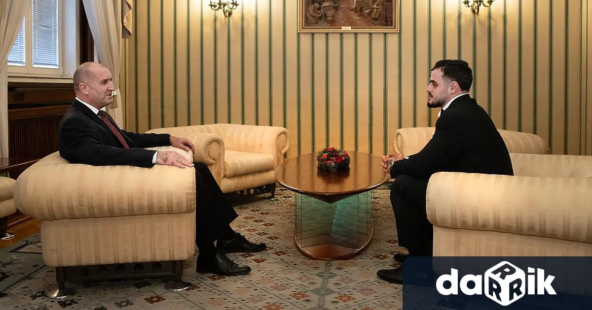 Президентът на България Румен Радев прие световния шампион по вдигане