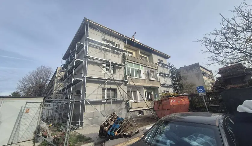 Санират още два блока в Димитровград