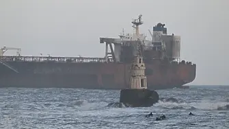Блокираният танкер до Ахтопол: Моряк от екипажа с разказ как изглежда корабът отвътре