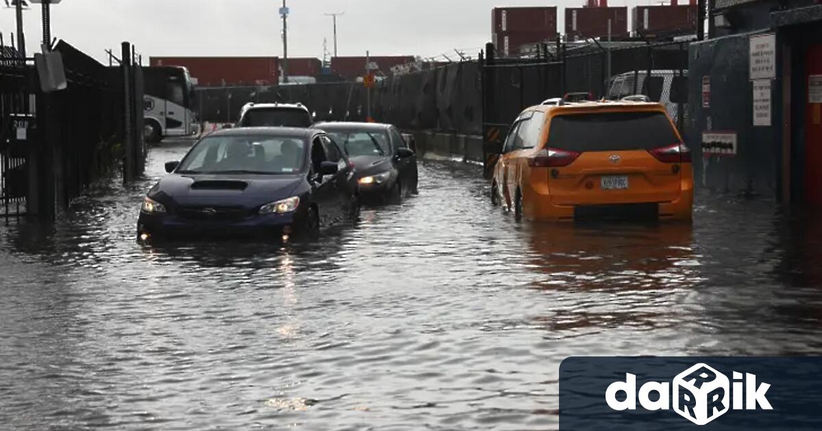 Проливните дъждове които се изливат върху северозападната част на Тихоокеанското