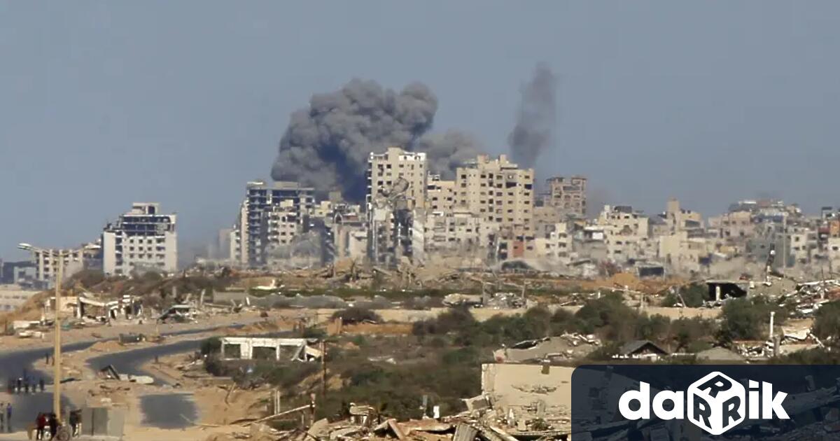 Очаква се бившият министър на отбраната на България Николай Младенов