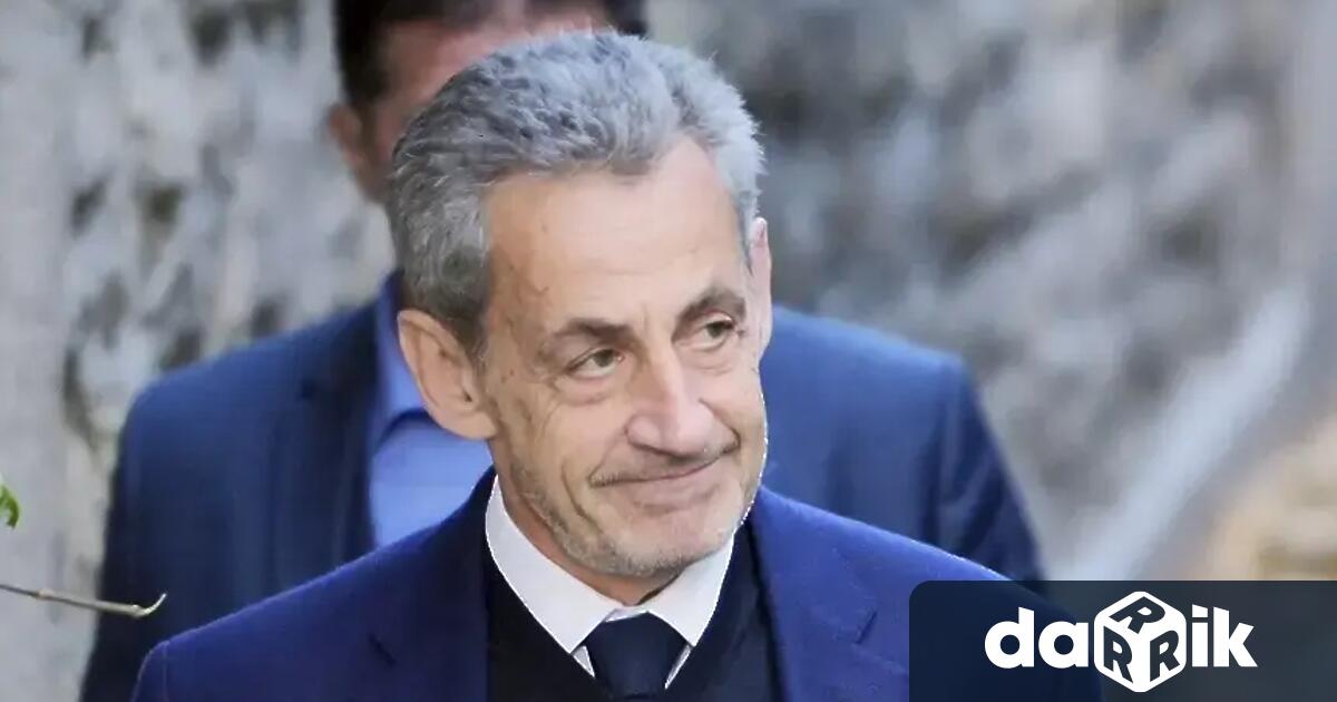 Книгата на Никола Саркози Дневникът на един затворник вече е