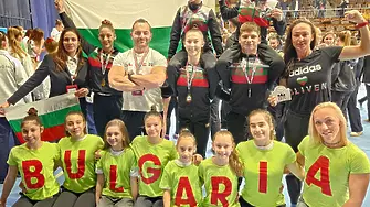 Злато за акробати от СК „Стефан Данчев“ от Международен турнир в Будапеща