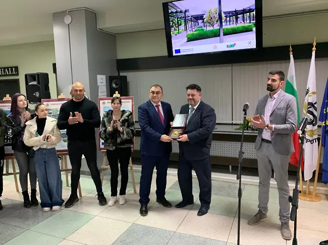 В Плевен започна изграждането на Факултет по ветеринарна медицина