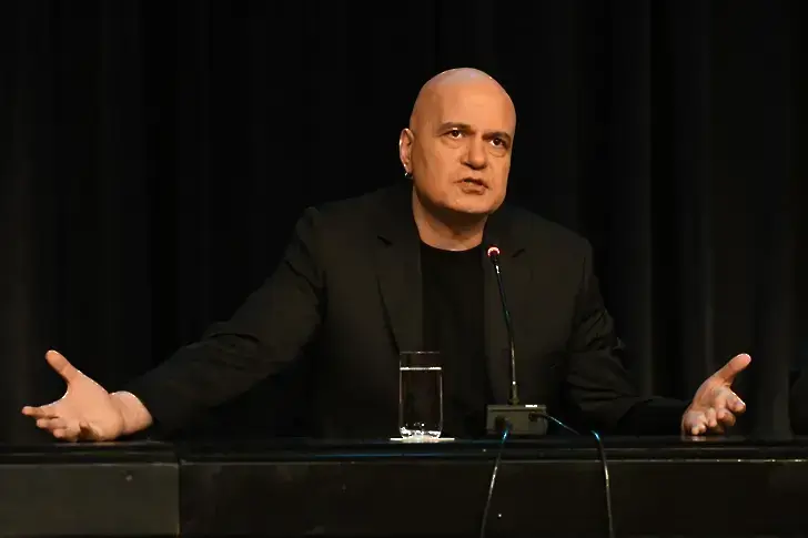  Трифонов: Ние, чалгарите, сме като котките - имаме по 9 живота