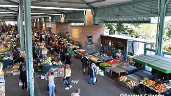 Ремонти на покрива на пазара и шахтите по Главната улица ще започнат след Нова година в Сливен