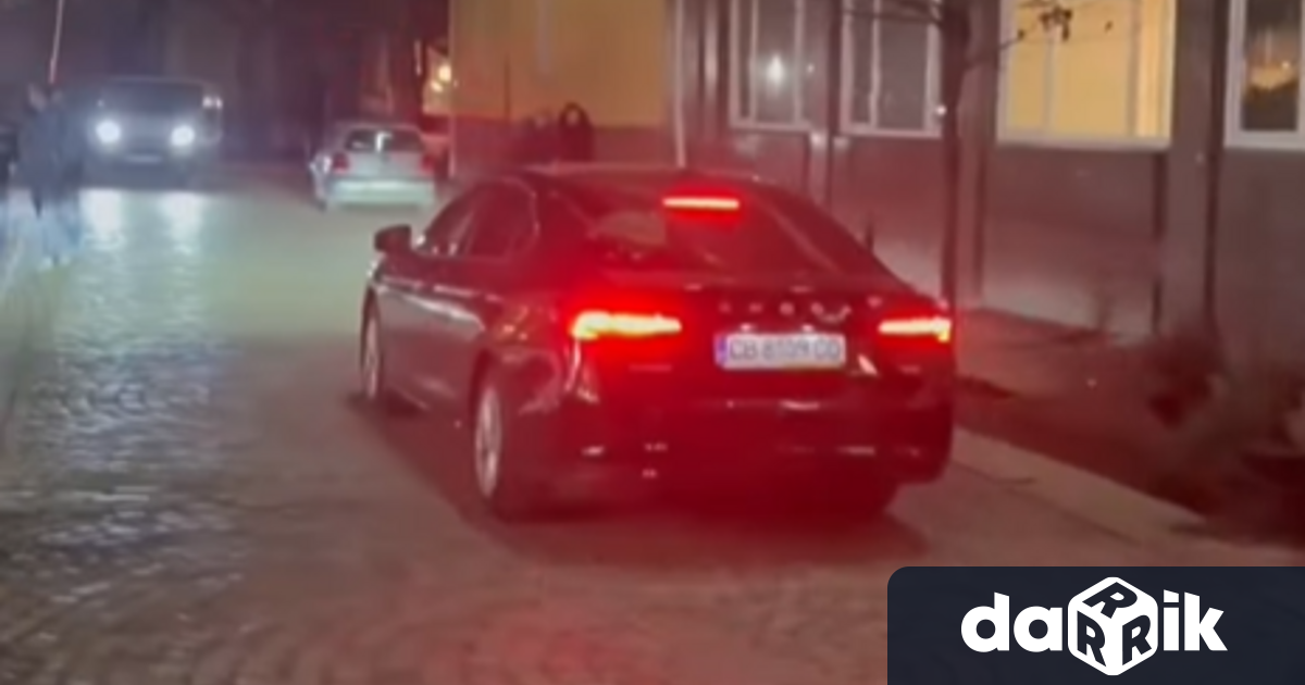 Автомобилът на народния представител от Има такъв народ Станислав Балабанов