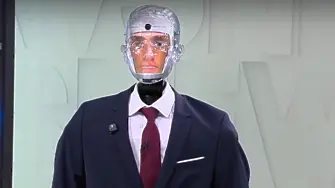 Роботът, протестирал за оставката: „България е нация, готова да решава съдбата си