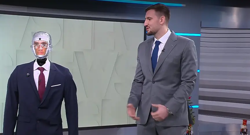 Роботът, протестирал за оставката: България е нация, готова да решава съдбата си