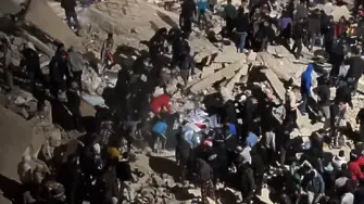 Две сгради се срутиха в Мароко, най-малко 19 души са загинали (ВИДЕО)