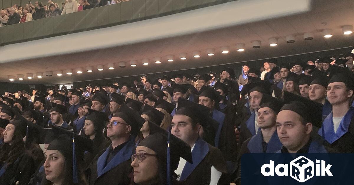 Областният управител Чавдар Божурски бе награден с юбилеен медал 80