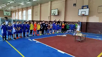 Отличиха победителите в традиционния детски футболен турнир „Освобождението на Плевен“