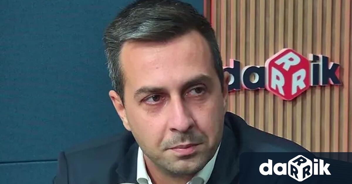 Николов: Няма как да свалим Борисов и Пеевски, без да застенем всички заедно на площада!