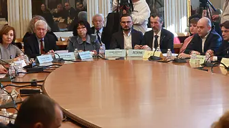 Бюджетната комисия в парламента прие удължителния закон на бюджета за 2026 г.