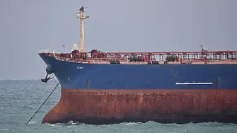 Танкерът „Кайрос" е задържан със заповед на „Морска администрация"