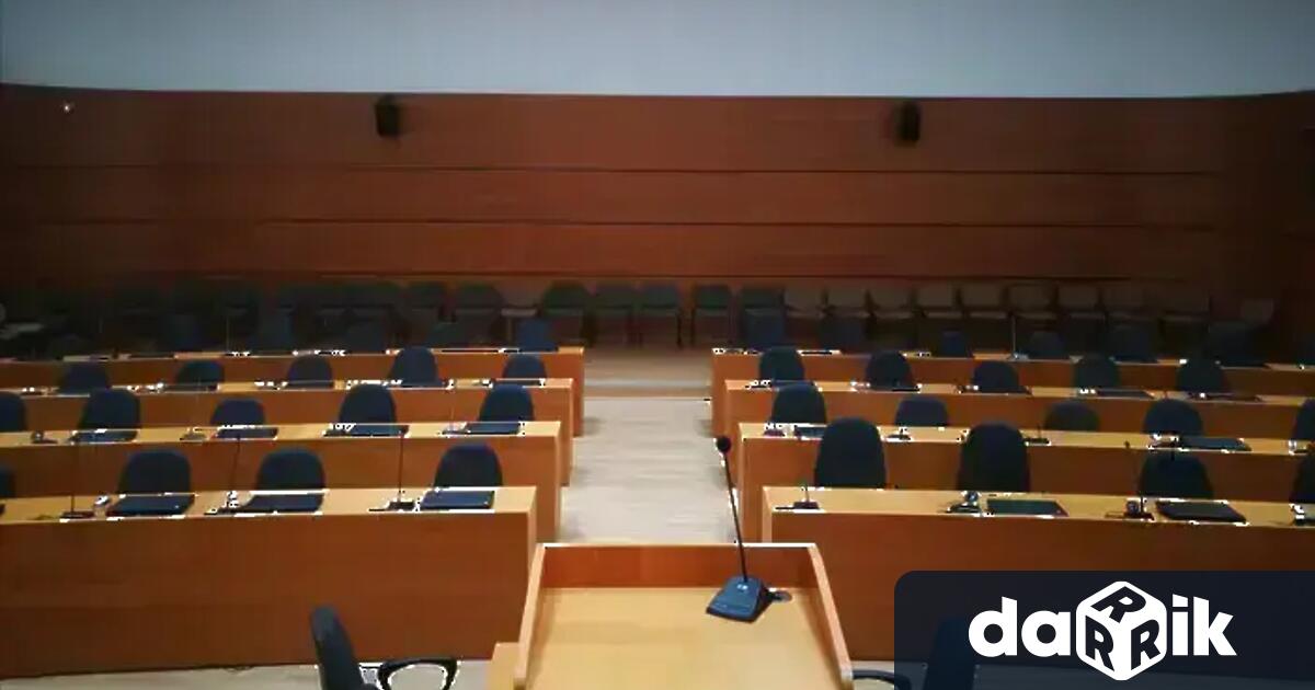 С 53 точки в дневния ред ще протече последната за