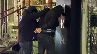 Хванаха трима с 10 000 фалшиво евро в спецакция в центъра на София
